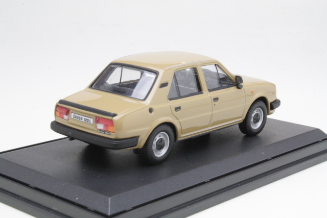 Skoda 120L 1984, ruskea