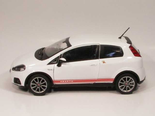 Fiat Grande Punto Abarth SS, valkoinen