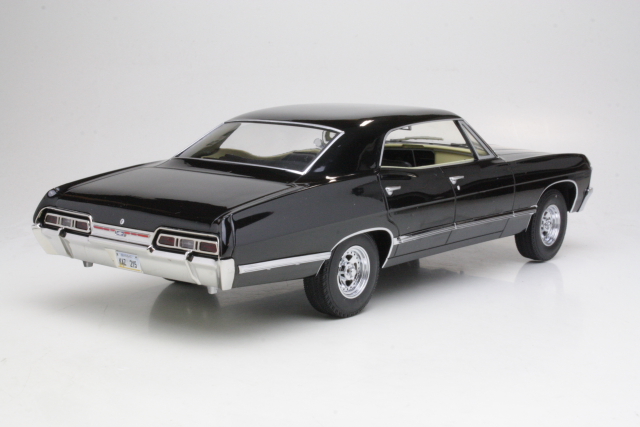 Chevrolet Impala Sport Sedan 1967, black "Supernatural" - Click Image to Close