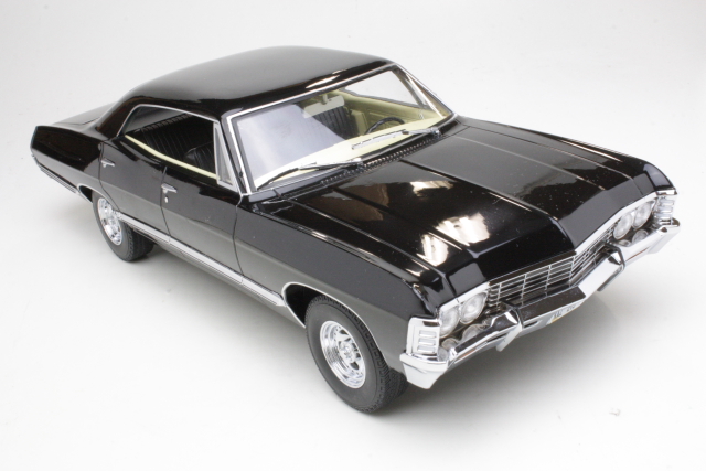 Chevrolet Impala Sport Sedan 1967, black "Supernatural"