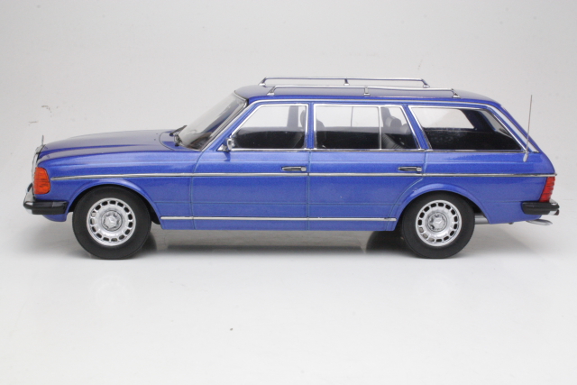 Mercedes 250T (s123) 1980, sininen