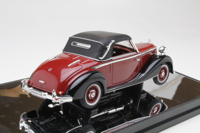 Mercedes 170S Cabriolet "closed" 1950, red/black