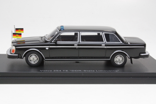 Volvo 264 TE Limousine (DDR) 1978, musta