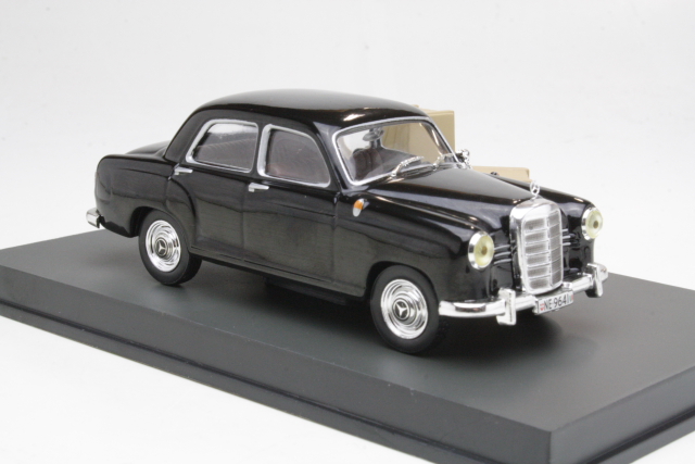 Mercedes 220S 1956, black
