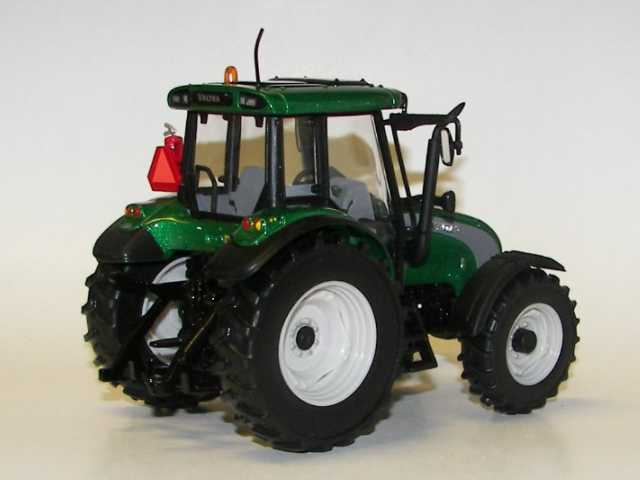 Valtra C-Series, green