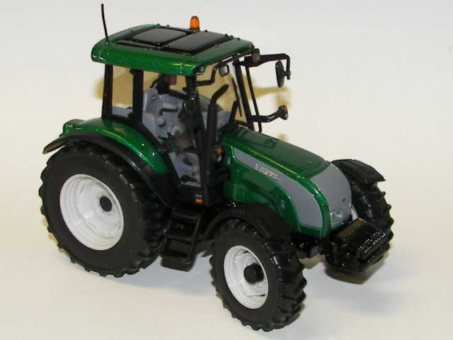 Valtra C-Series, green