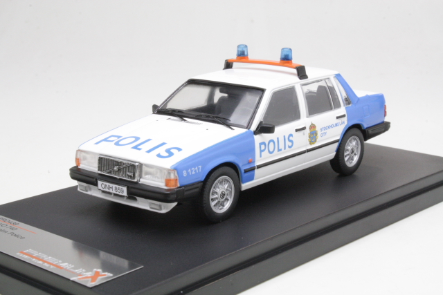 Volvo 740 Turbo 1985 "Stockholm Polis" - Sulje napsauttamalla kuva