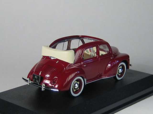 Renault 4CV Decouvrable 1952 punainen