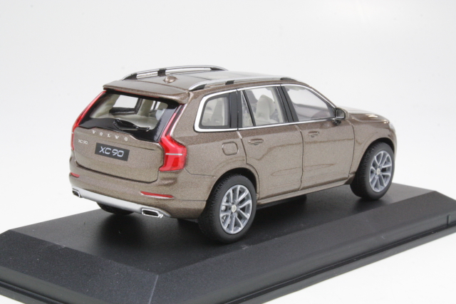 Volvo XC90 2015, pronssi - Sulje napsauttamalla kuva