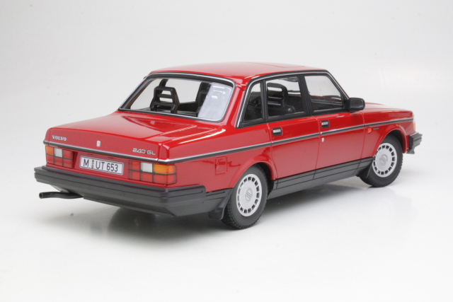 Volvo 240GL 1986, red