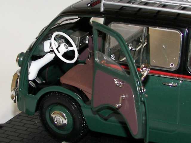 Fiat 600 Multipla Taxi Roma/Milano, kattotelineellä