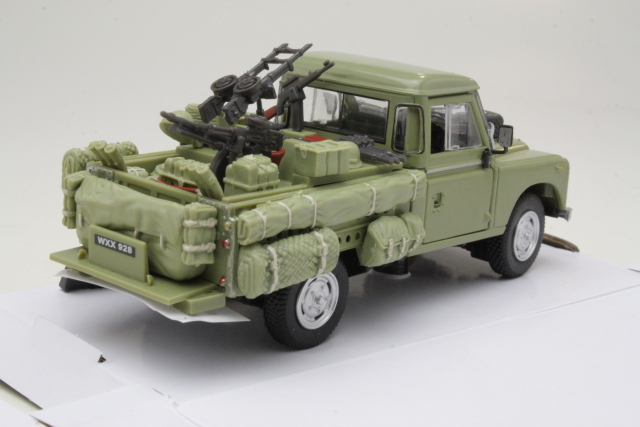 Land Rover 109 "Military" - Sulje napsauttamalla kuva