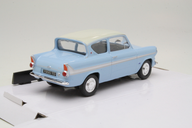 Ford Anglia Mk1, sininen - Sulje napsauttamalla kuva