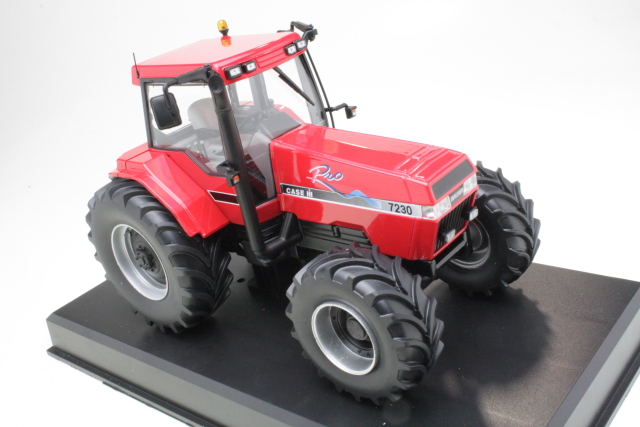 Case IH Magnum 7230 Pro "8 wheels"