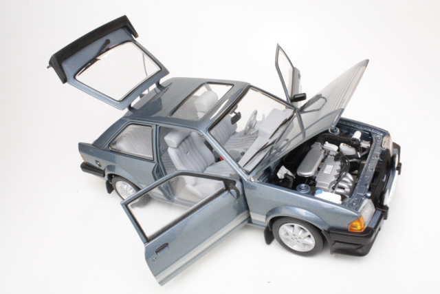 Ford Escort Mk3 RS1600i 1984, sininen