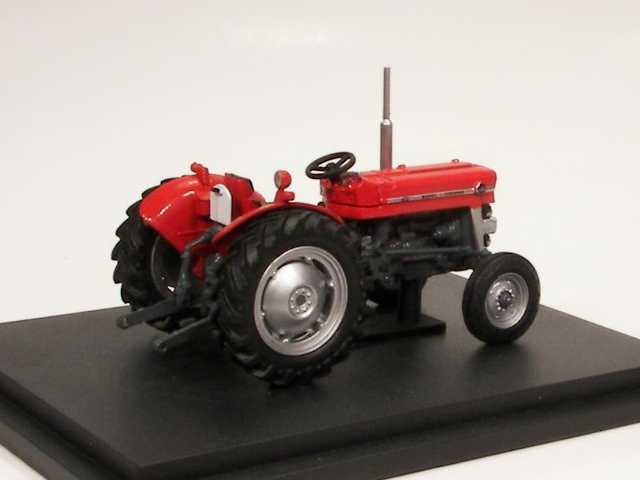 Massey Ferguson 135 1965, punainen - Sulje napsauttamalla kuva