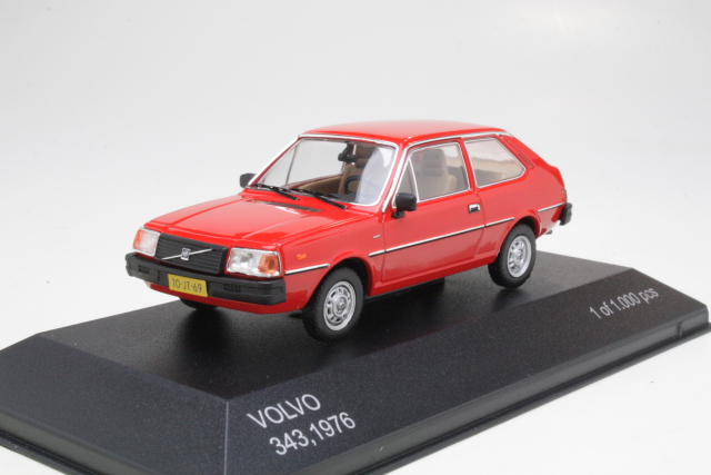 Volvo 343 1976, punainen - Sulje napsauttamalla kuva