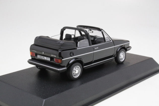 VW Golf 1 Cabriolet 1981, musta