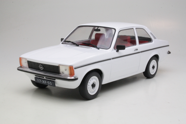 Opel Kadett C2 2d 1977, valkoinen