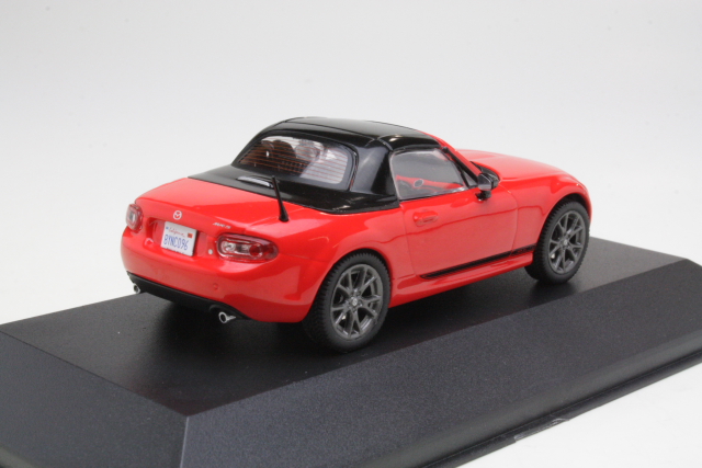 Mazda MX-5 Convetible closed 2013, red