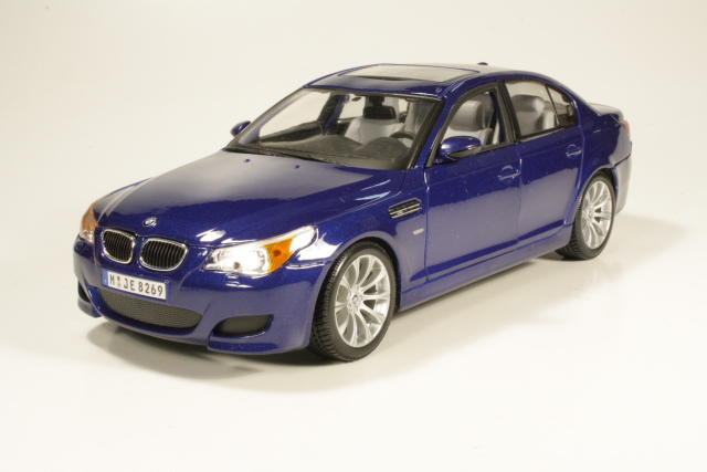 BMW M5 (e60) 2005, blue
