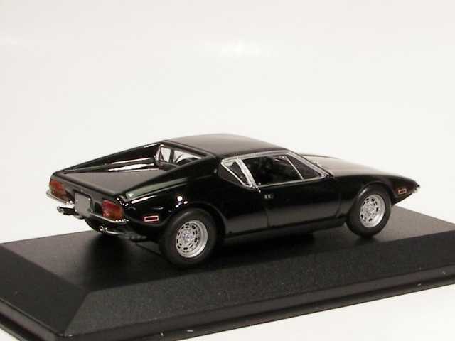 De Tomaso Pantera 1974, musta