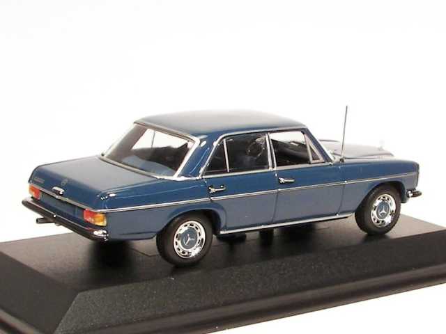 Mercedes 220D (w115) 1968, sininen