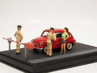 Fiat 600 La Route Bleue, punainen (3 figuria)