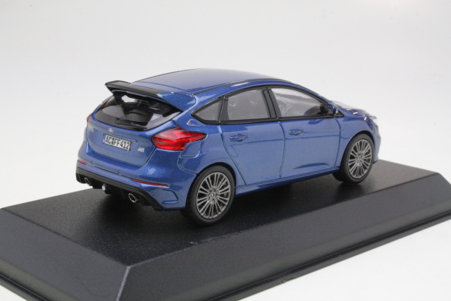Ford Focus RS 2016, sininen
