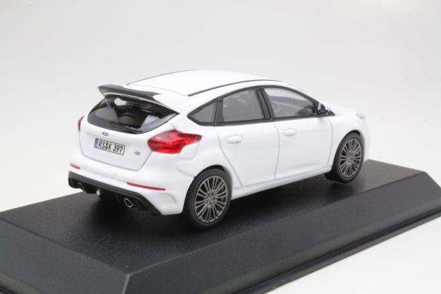 Ford Focus RS 2016, valkoinen - Sulje napsauttamalla kuva