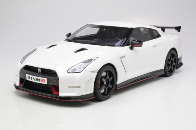 Nissan Skyline R35 Nismo, valkoinen - Sulje napsauttamalla kuva