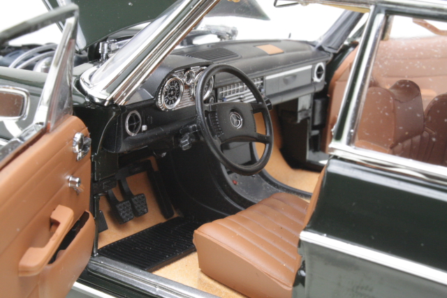 Mercedes 220 (W115) 1968 "Strich 8", dark green - Click Image to Close