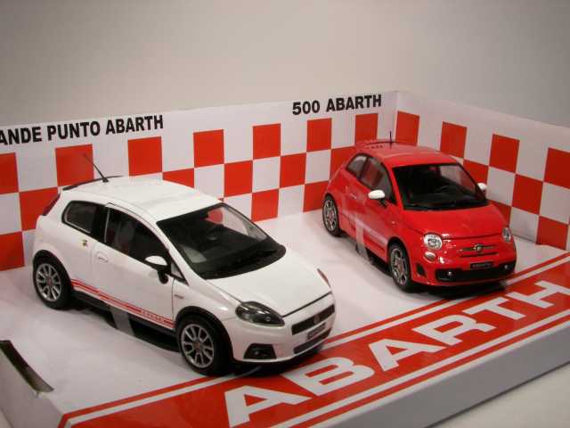 Fiat Abarth Gift Set (Grande Punto + 500), valkoinen ja punainen