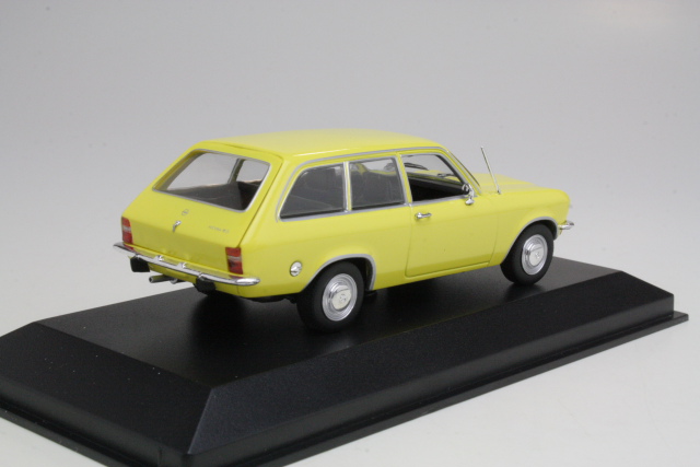 Opel Ascona A Voyage 1970, yellow