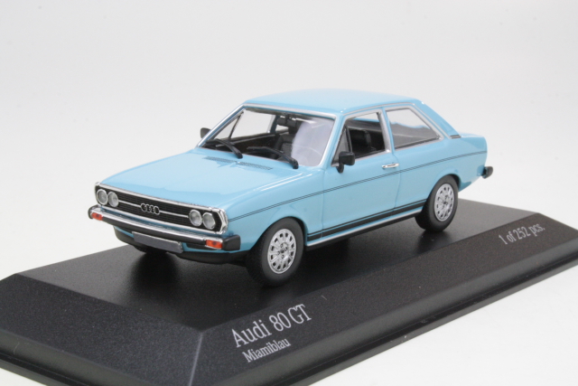 Audi 80GT 1972, vaaleansininen