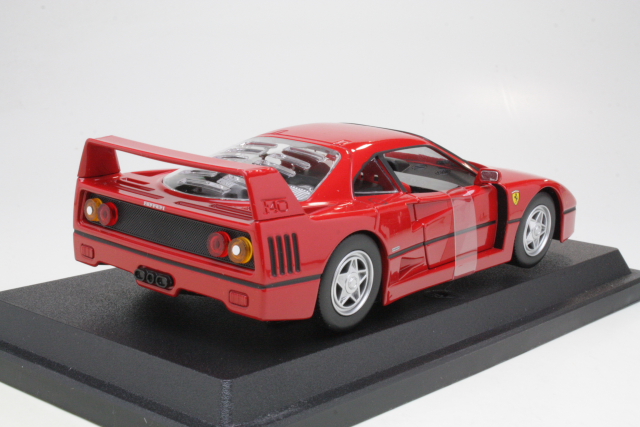 Ferrari F40, punainen - Sulje napsauttamalla kuva
