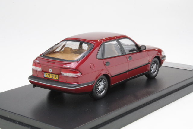 Saab 900 V6 1994, tummanpunainen