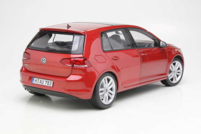 VW Golf 7 2013, punainen - Sulje napsauttamalla kuva