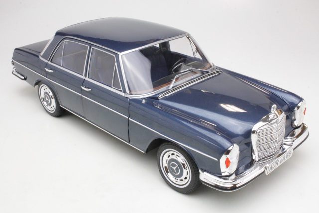 Mercedes 280SE (w108) 1968, dark blue
