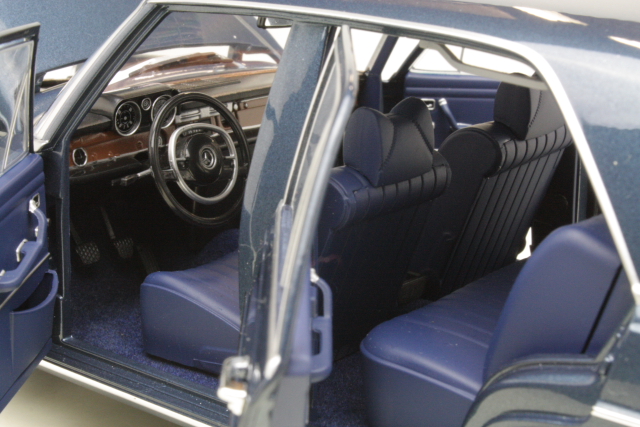 Mercedes 280SE (w108) 1968, dark blue