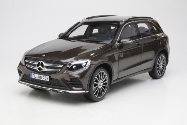 Mercedes GLC 2015, ruskea - Sulje napsauttamalla kuva