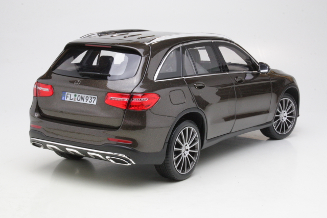 Mercedes GLC 2015, brown