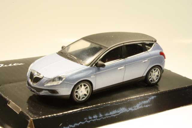 Lancia Delta 2008, sininen