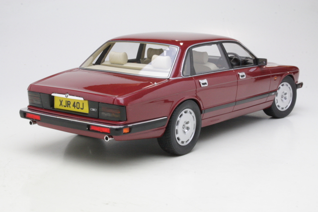 Jaguar XJR XJ40 1990, dark red