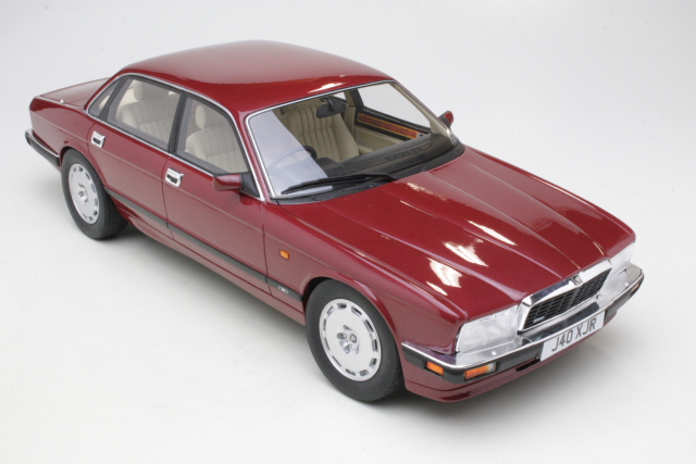 Jaguar XJR XJ40 1990, dark red