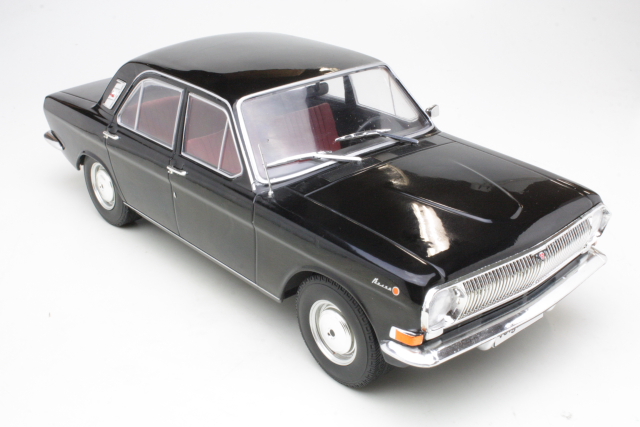 Volga M24 1967, musta