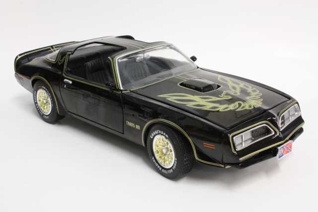 Pontiac Firebird Trans Am 1977, Konna ja Koukku