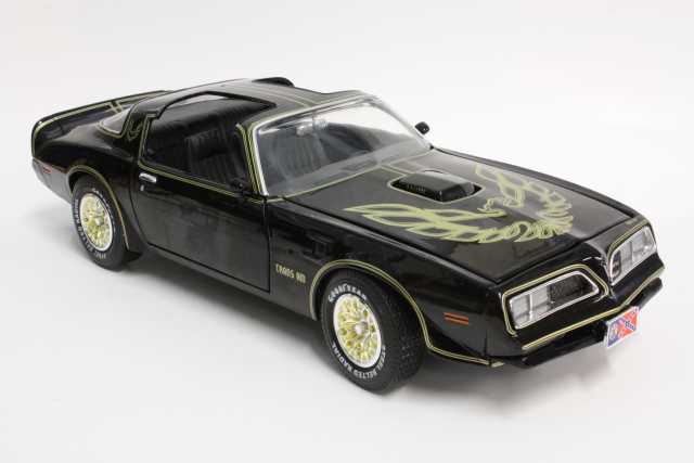 Pontiac Firebird Trans Am 1977, Konna ja Koukku - Sulje napsauttamalla kuva