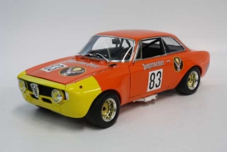 Alfa Romeo GTA 1300 Junior 1972 "Jaegermeister" - Sulje napsauttamalla kuva