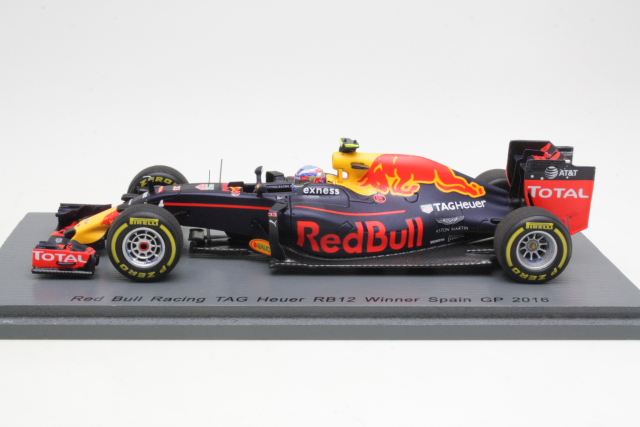 Red Bull RB12, 1st. Spanish GP 2016, M.Verstappen, no.33